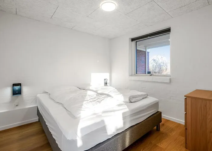 Cyrill - 2km From The Sea By Interhome *